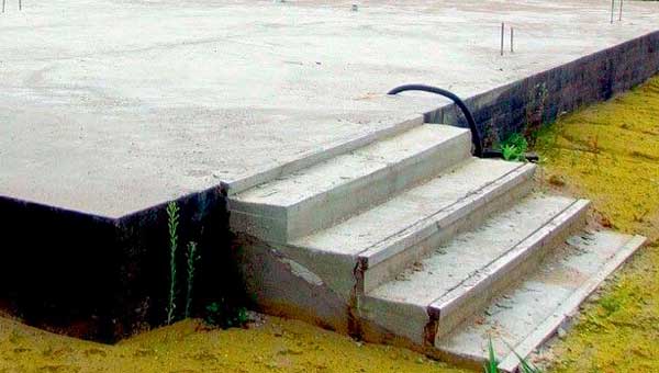 Как выбрать надежный фундамент для загородного дома