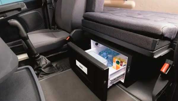 Как выбрать автомобильный холодильник