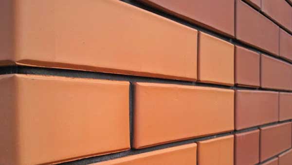 В чём отличие керамического кирпича от кирпича силикатного? 