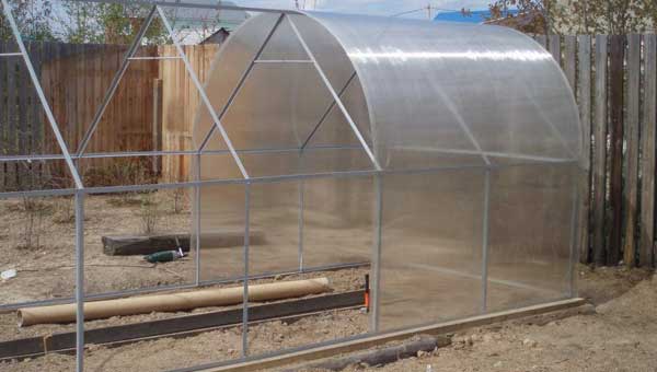 Как сделать теплицу своими руками