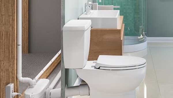 Как аккуратно спрятать трубы в туалете 