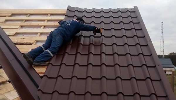 Крыша из металочерепицы