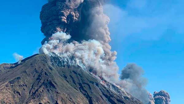 Турист убит во время мощного извержения Стромболи